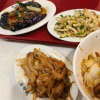 高雄左營-百味家常菜|鄧師傅|（CP值高的百貨美食）