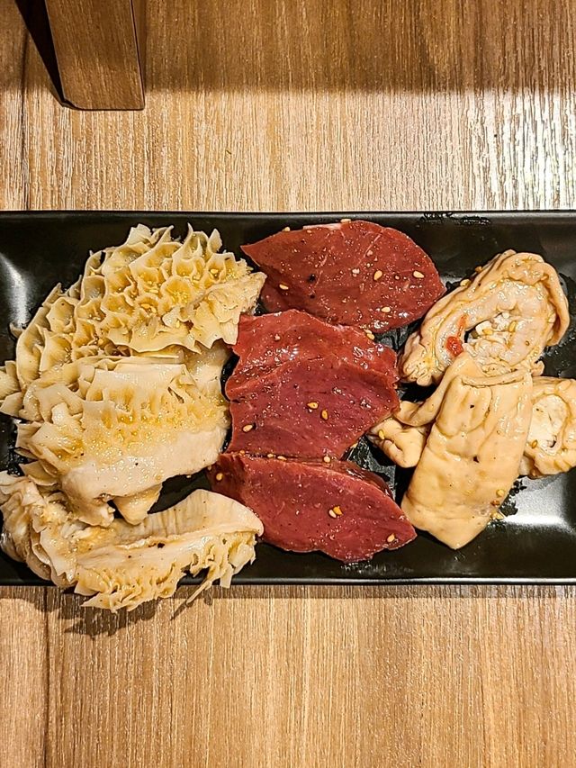中目黒の人気店 ホルモンとく
