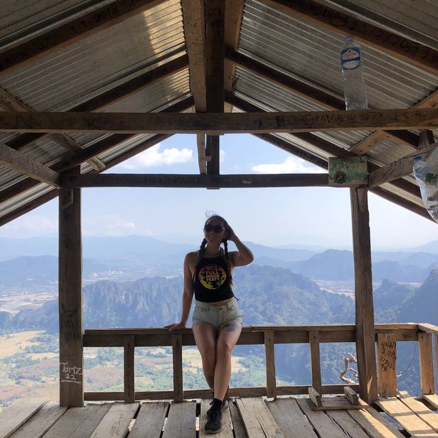 the best viewpoint in Vang Vieng 