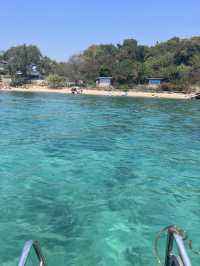 กิจกรรมที่ห้ามพลาด‼️ นั่งเรือหัวโทงหาทำที่เกาะล้าน