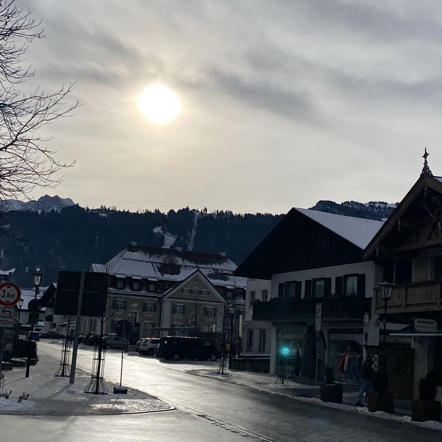 Garmisch PartenkirchenからZugspitzeまでの登山列車の車窓から