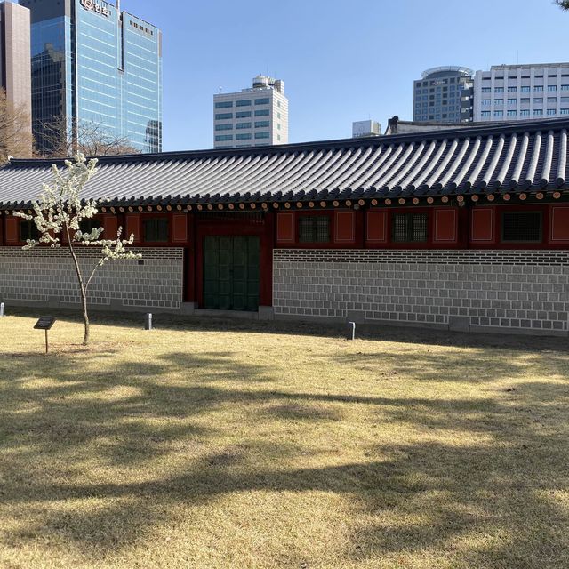 Deoksugung Palace: When History meets Modern