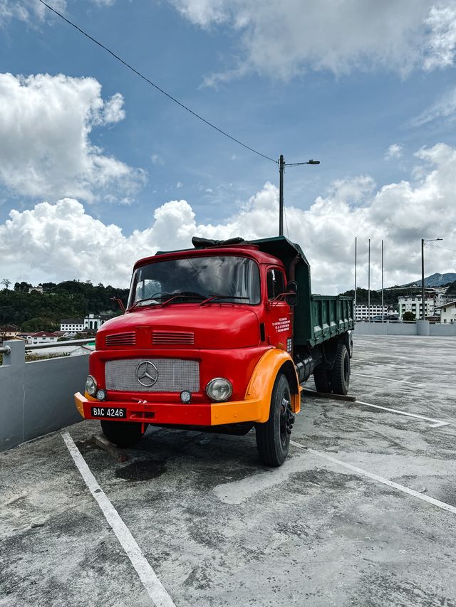 Vintage cars of Cameron Highlands  Vintage cars of Cameron Highlands