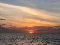 หาดทรายสีขาว อีกหาดน่าเที่ยวของภูเก็ต
