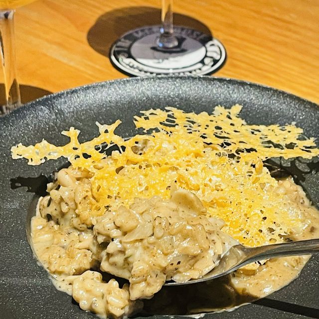 🍺🍺The Madhouse CWB | Taproom • Kitchen