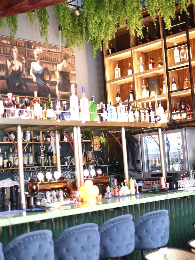 黃竹坑異國風Chill 爆酒吧餐廳 黃竹坑異國風Chill 爆酒吧餐廳