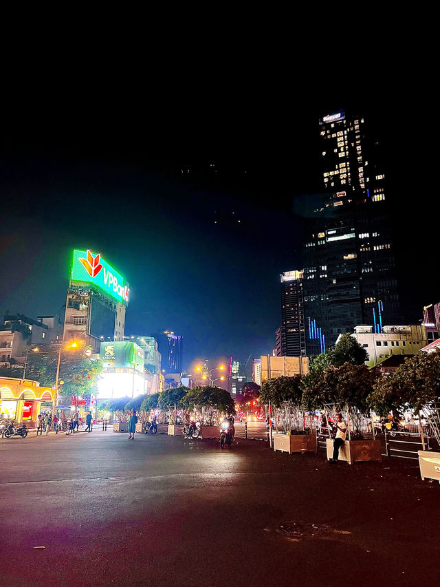 Explore The Oldest Market In HCMC at Night🇻🇳