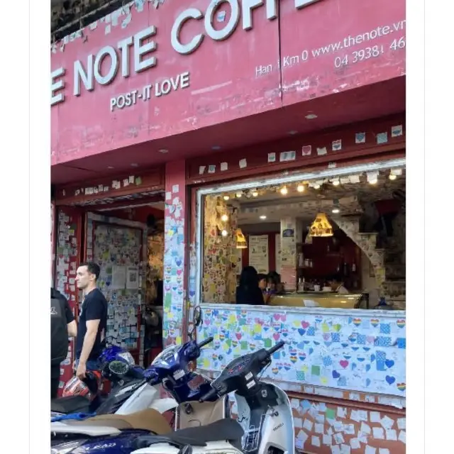 【ハノイ】沢山のカラフルな付箋に囲まれて過ごす🌈新感覚cafe☕️