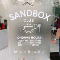 SANDBOX CLUB  คลับกาแฟสุดซอยอารีย์