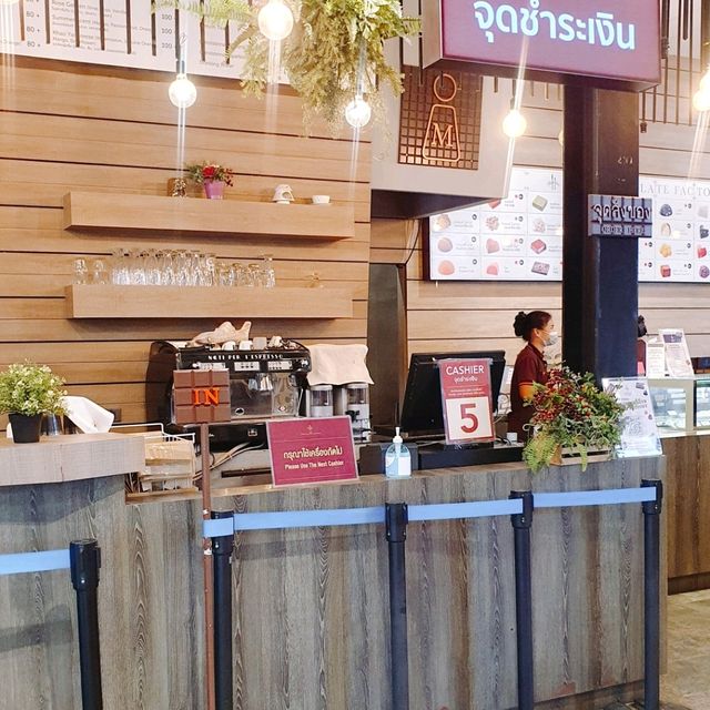 The Chocolate Factory ร้านชอคโกแลตแสนอร่อย
