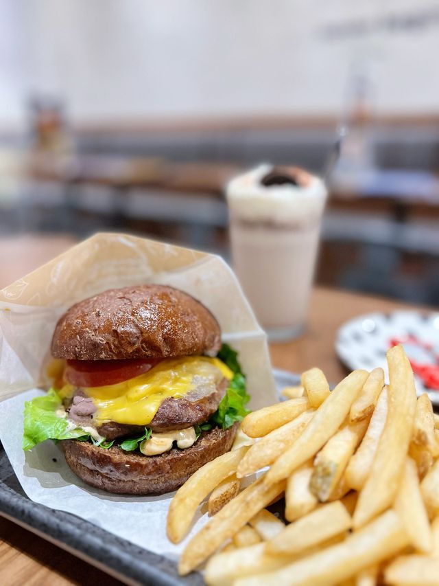 黑糖麥包🍔足料漢堡