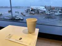 羽田空港第1ターミナル。保安検査場内の有料ラウンジ『Power Lounge North』