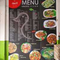 กระเพราเป็ดย่าง ต้องร้านนี้เลย