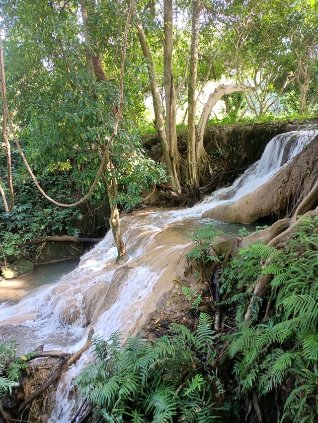 น้ำตกเพียงดิน🏞️
