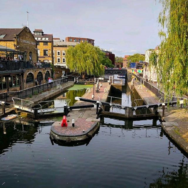 SUNDAY MORNING @ CAMDEN MARKET BUCK STREET!