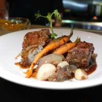 6ixty 7even Restaurant & Bar