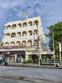 ที่พักติดทะเลชะอำ Talay Hotel & Villa