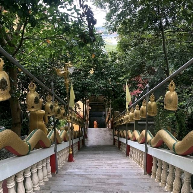 วัดเขาดิน