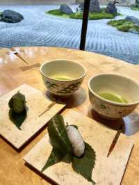 【京都】 和素材で味わう贅沢なさくらアフタヌーンティー