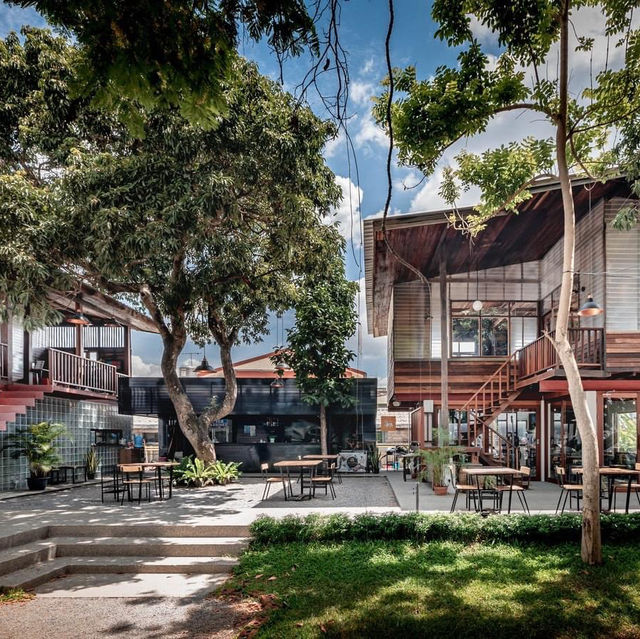 Exceptional Dining Experience with a Cozy Atmosphe