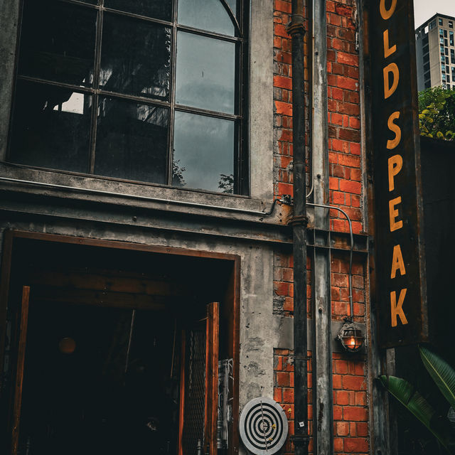 Old Speak Café 
