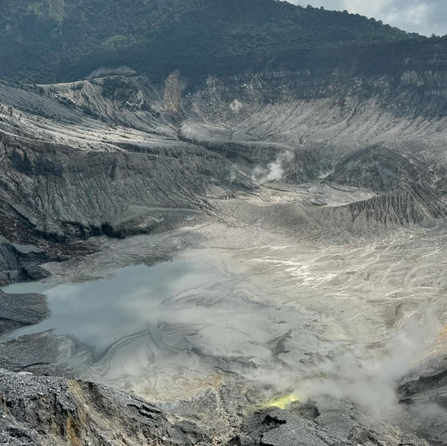 Tangkuban Perahu's Breathtaking Beauty