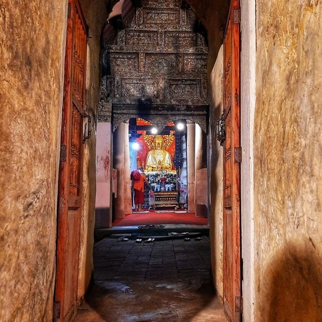 วัดไหล่หินหลวง ชมโบราณสถานของเมืองเขลางค์
