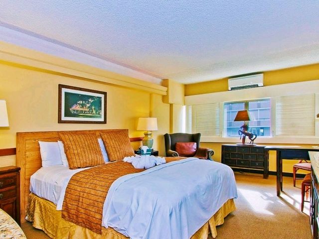 ⛵ Harbour Views at Equus Honolulu