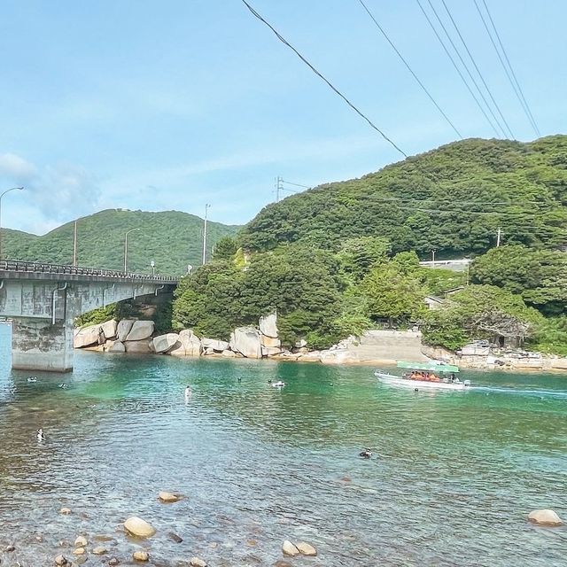 【高知】エメラルドグリーンの高知西南端の島