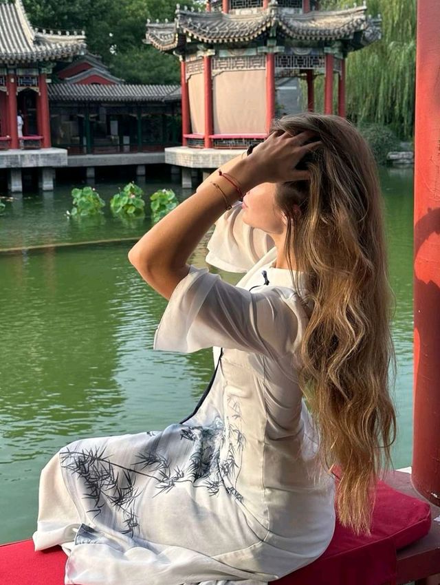 Explore Dukezong Ancient Town 🏘️✨