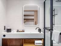 ✨ Modern Rooms at Canopy by Hilton London