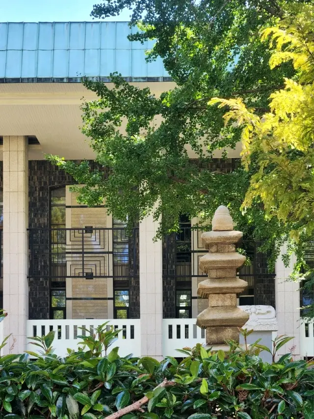 在古色古香的建築、煥然一新的內部,還能看到豐富歷史的釜山博物館