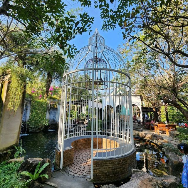 คาเฟ่แม่ริม Fleur Cafe & Eatery