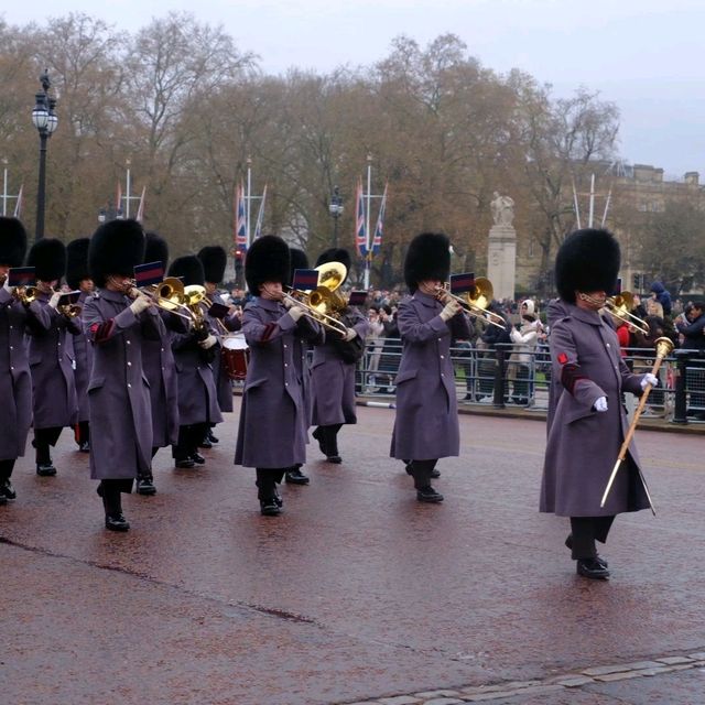 💂🇬🇧英國白金漢宮與衛兵交接🇬🇧💂‍♂️