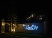 รีวิว โรงแรมหรูใจกลางธรรมชาติ The BlueSky Resort 🏞️