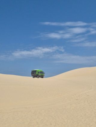 Sydney Experiences, Photo Spots, and Gourmet Delights.