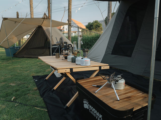 Camp Tales Cafe - Glamp and Grill