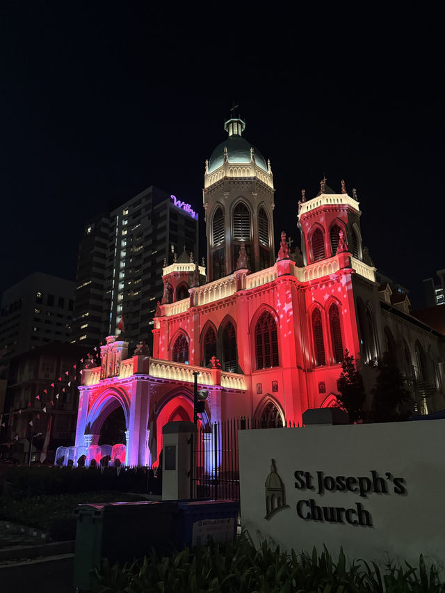 🇸🇬 A Night at St. Joseph's Church During Singapore's Light Festival