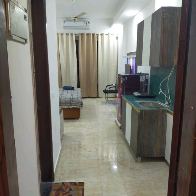 Fully Furnished Luxurious Studio Apartment in Gaur City Centre Greater Noida West 