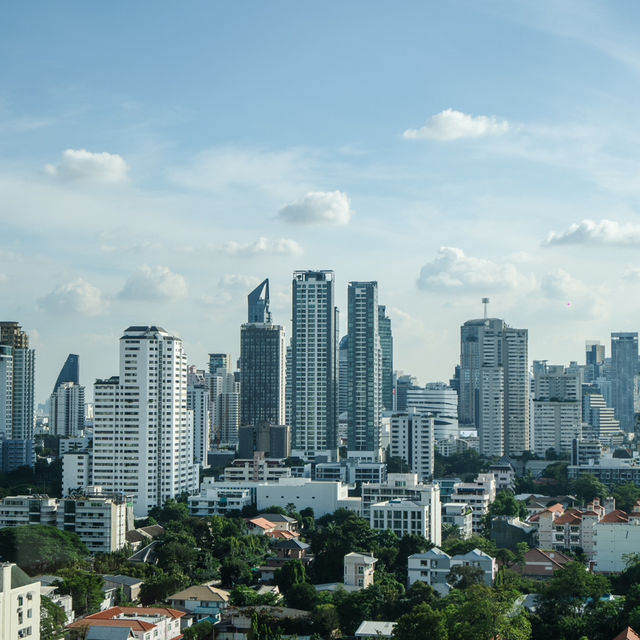 💥โรงแรมกลางเมือง ทำเลดี ใกล้ MRT และ Airport Link