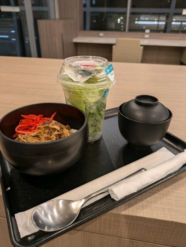 タイ🇹🇭JALさくらラウンジ