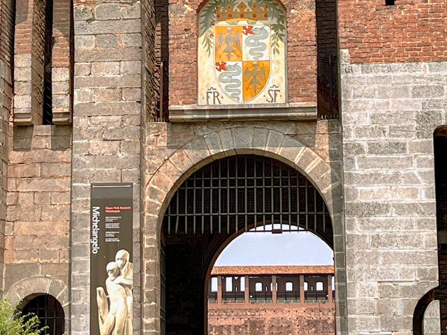รีวิว ปราสาทสฟอร์เซสโก้ (Sforzesco Castle) 🇮🇹