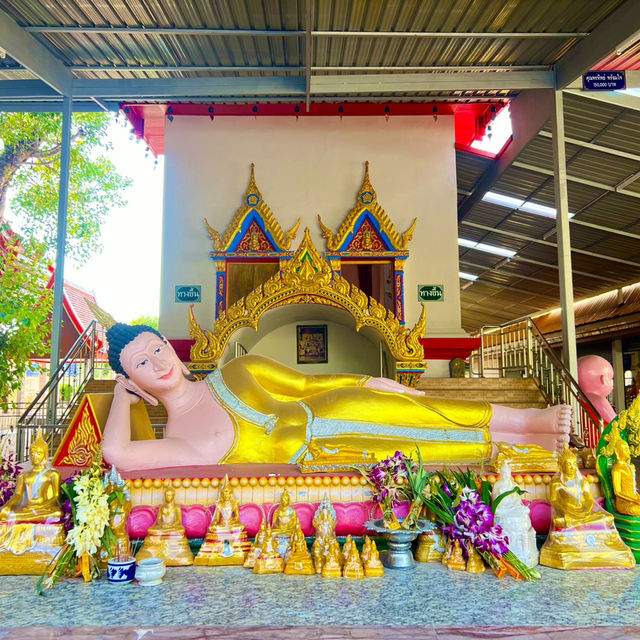 สักการะสิ่งศักดิ์สิทธิ์วัดราษฎร์ศรัทธา
