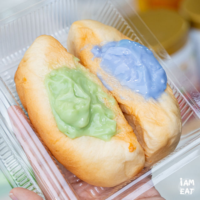 ขนมปังนึ่งไส้ทะลักย่านราชพฤกษ์สุดฮิต แป้งนุ่มมาก