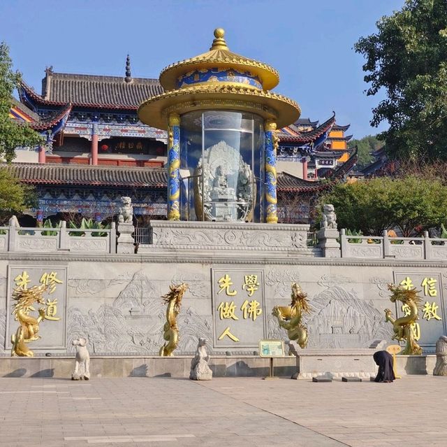🚗 韶關. 東華禪寺+天王山韋馱菩薩
