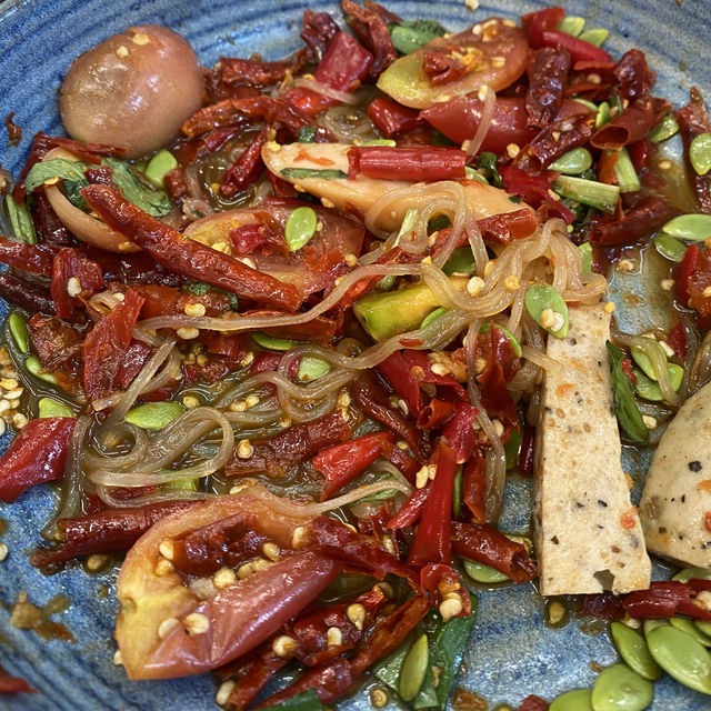 ร้านยำสุดแซ่บในถ.บรรทัดทอง 🌶️🥵