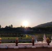นั่งรถรางชมพืชสวนโลก หอคำหลวง สุดงดงาม