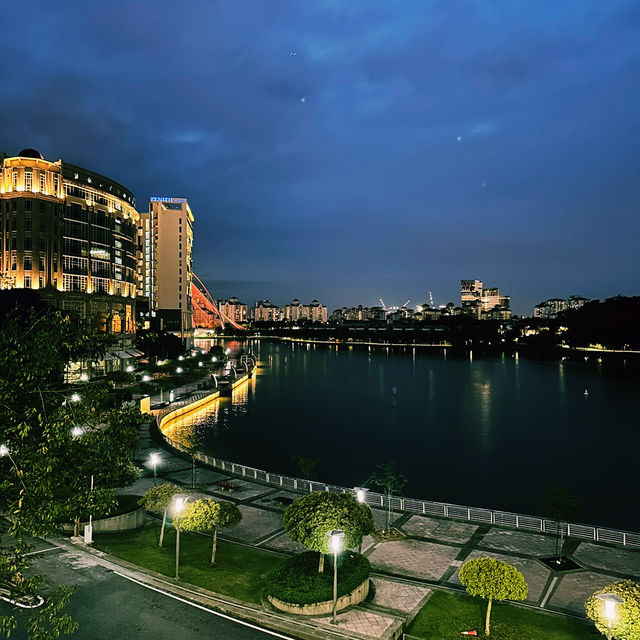 Putrajaya: A Wonderland of Modern Marvels