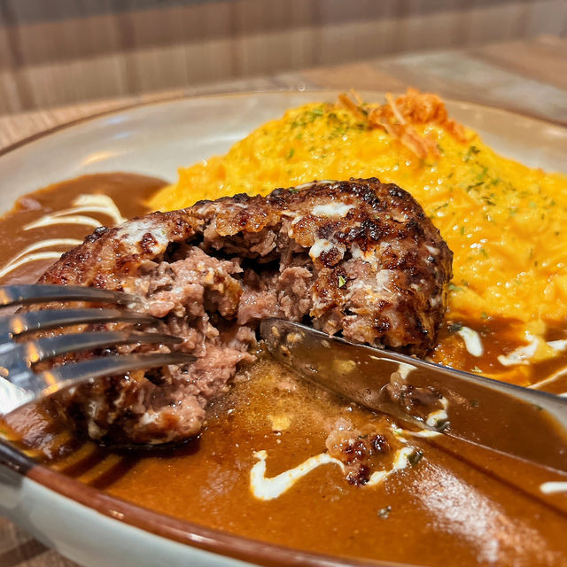 【和洋料理 招牌蛋包飯驚喜甜品】