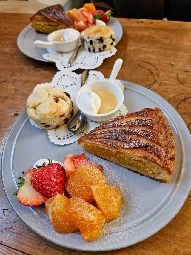 【メルヘンで可愛すぎるカフェ】